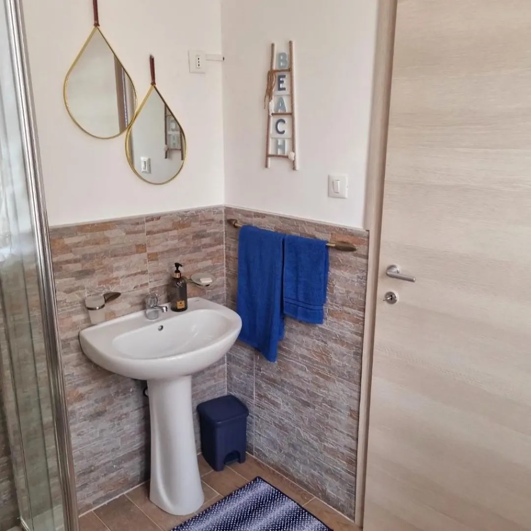 Onda Blu Apartment Carini 0*,